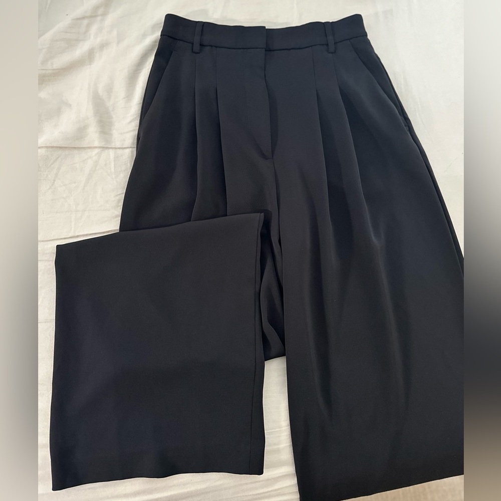H&M Pleated Wide-leg Trousers Black